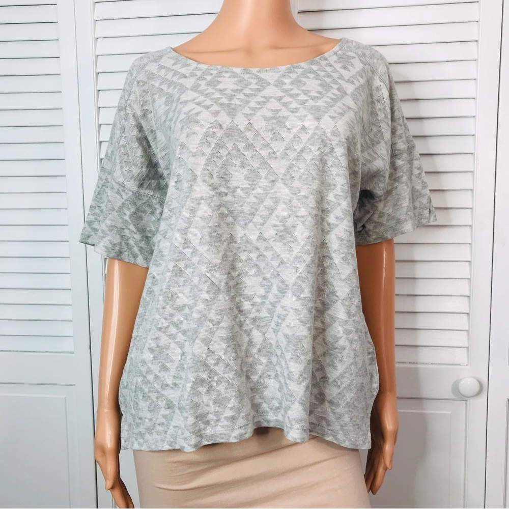 OLD NAVY Gray Short Sleeve Lightweight Geometric Print Shirt Size Large